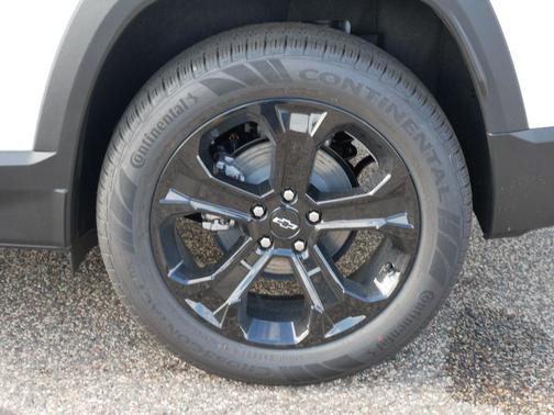 Summit White 2026 Chevrolet Equinox 1LT