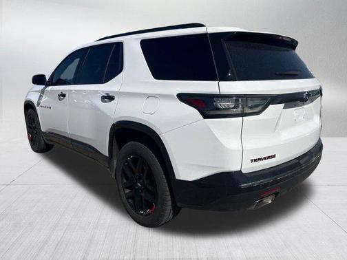 Summit White 2021 Chevrolet Traverse Premier
