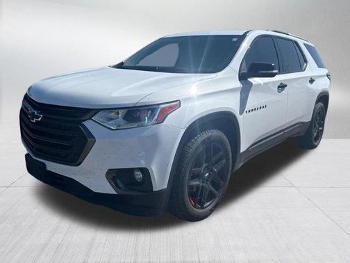 Summit White 2021 Chevrolet Traverse Premier