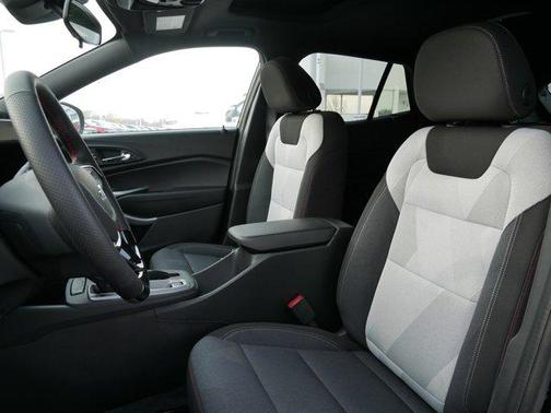 2026 Chevrolet Trax FWD 1RS