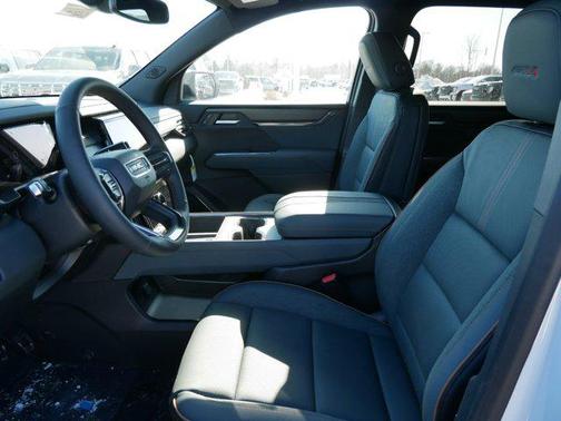 2025 GMC Acadia AWD AT4