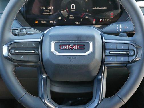 2025 GMC Acadia AWD AT4