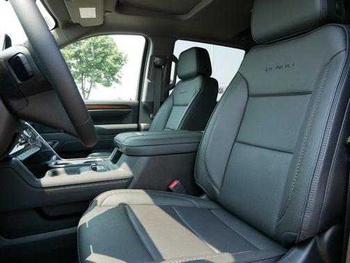 2025 GMC Sierra 3500 Denali