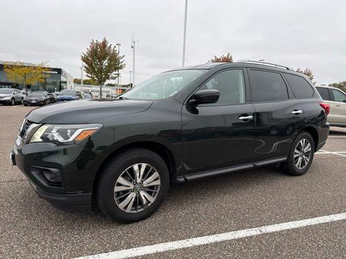 2018 Nissan Pathfinder SV