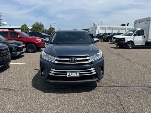 Shoreline Blue Pearl 2017 Toyota Highlander XLE