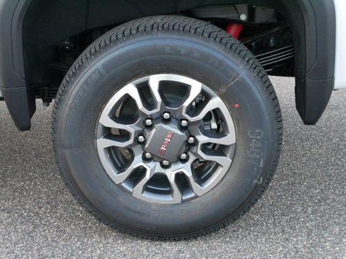 2026 GMC Sierra 3500 SLE