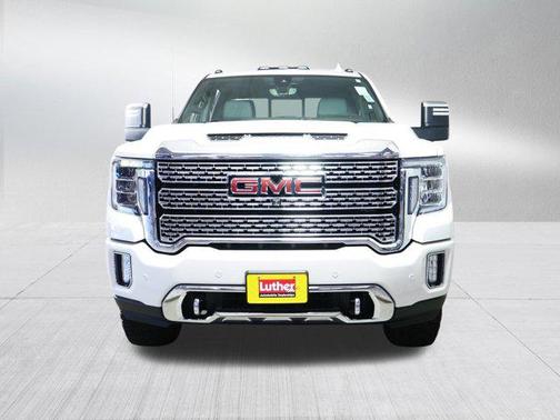 White Frost Tricoat 2022 GMC Sierra 2500 Denali