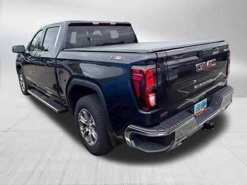 Titanium Rush Metallic 2023 GMC Sierra 1500 SLE