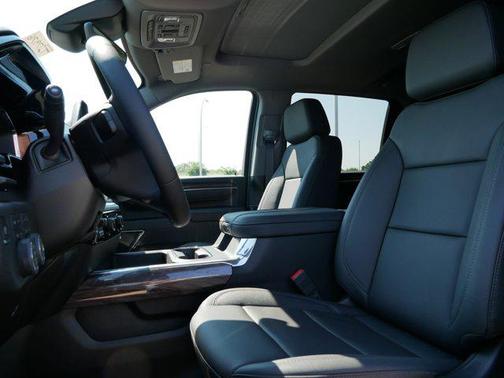 2025 Chevrolet Silverado 3500 LTZ