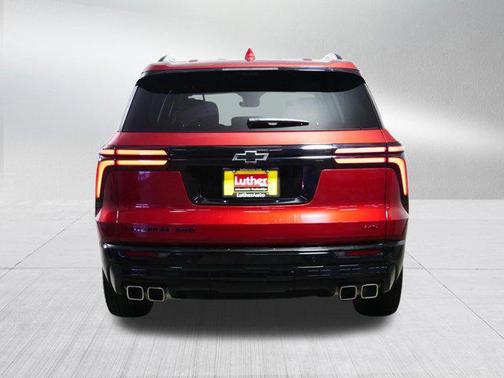 Radiant Red Tintcoat 2024 Chevrolet Traverse RS