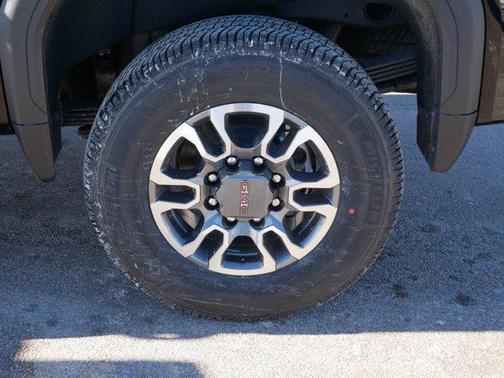 2026 GMC Sierra 2500 SLT