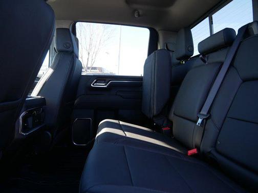 2026 GMC Sierra 2500 SLT