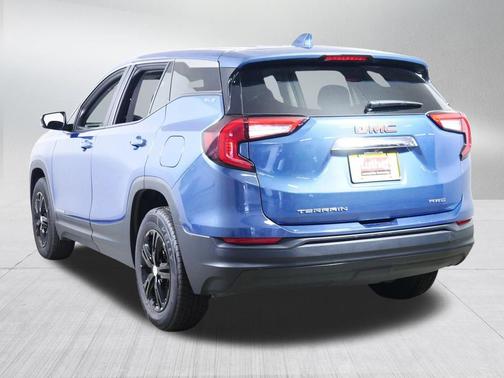 Downpour Metallic 2024 GMC Terrain SLE