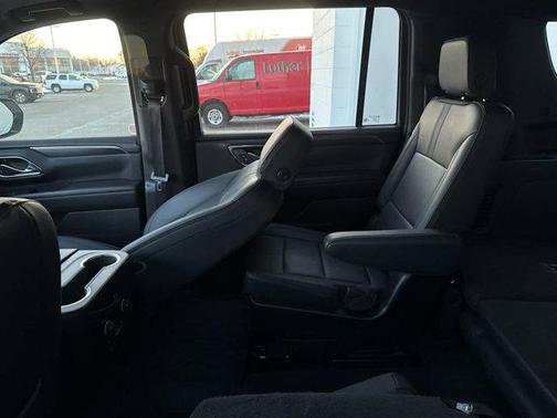 2024 Chevrolet Suburban RST