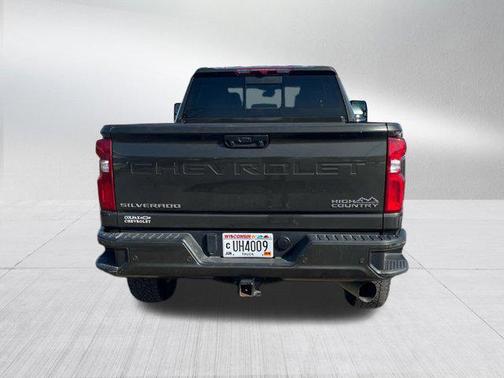 2022 Chevrolet Silverado 2500 High Country