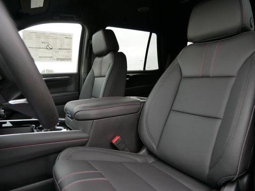 2026 Chevrolet Tahoe 4WD RST