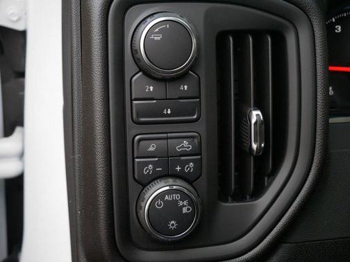 2025 Chevrolet Silverado 3500 WT