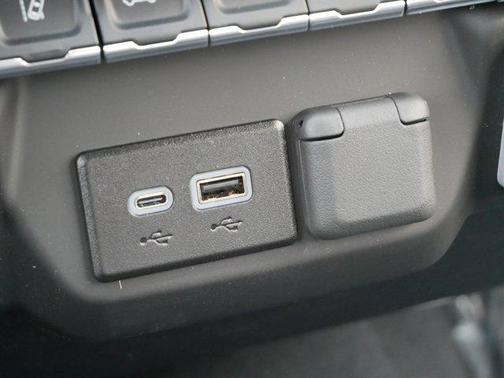 2025 Chevrolet Silverado 3500 WT