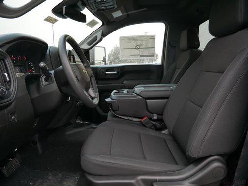 2025 Chevrolet Silverado 3500 WT