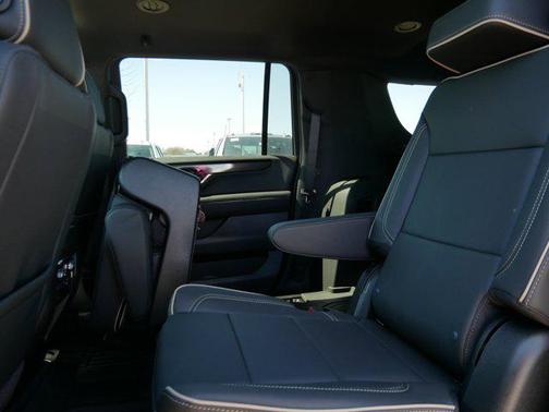 Sterling Metallic 2026 GMC Yukon XL 4WD Elevation