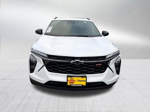 Summit White 2024 Chevrolet Trax FWD 2RS