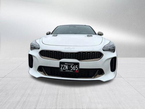 2022 Kia Stinger GT1