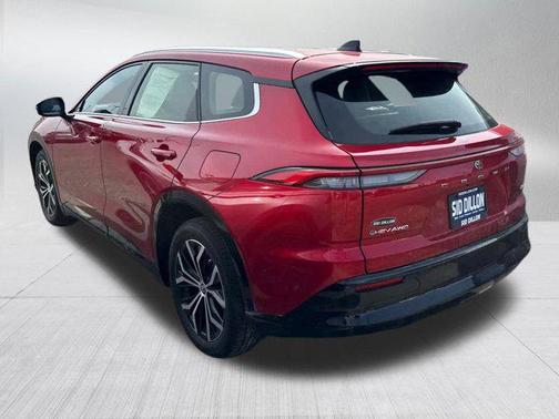 2025 Toyota Crown Signia XLE