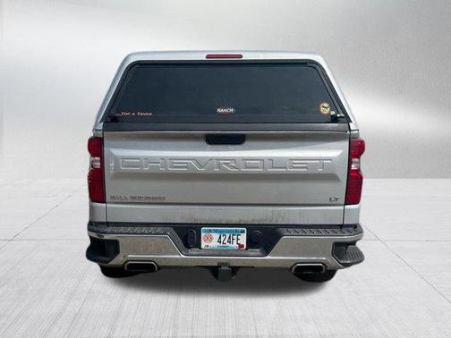 Silver Ice Metallic 2021 Chevrolet Silverado 1500 LT