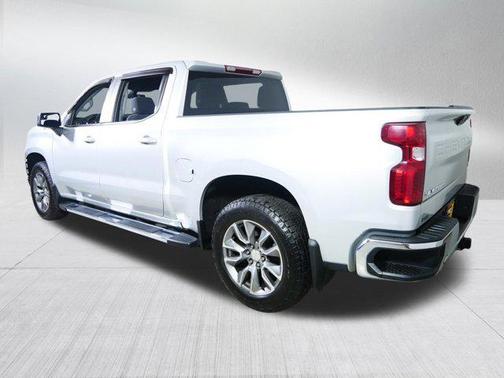 Silver Ice Metallic 2021 Chevrolet Silverado 1500 LT