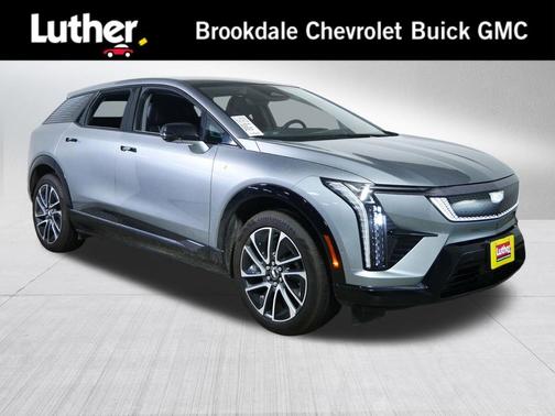 Argent Silver Metallic 2025 Cadillac OPTIQ Sport 2 AWD