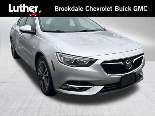 2018 Buick Regal Sportback Essence