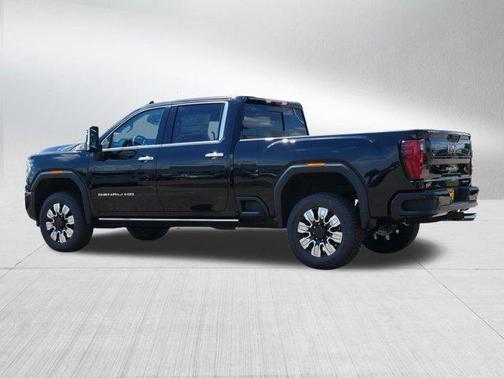 2025 GMC Sierra 3500 Denali