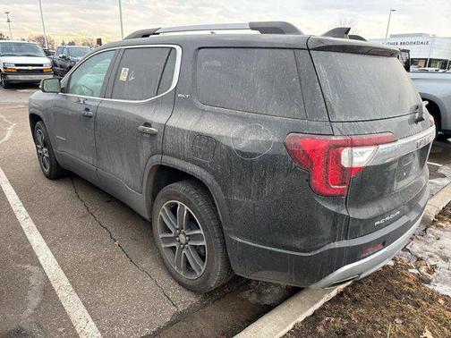 2023 GMC Acadia AWD SLT