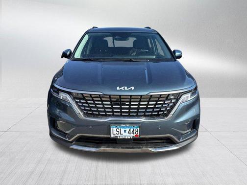 2024 Kia Carnival SX