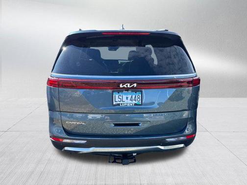 2024 Kia Carnival SX