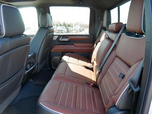 2025 GMC Sierra 3500 Denali