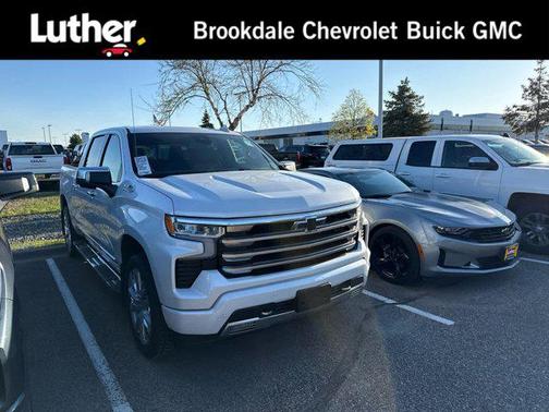 Iridescent Pearl Tricoat 2024 Chevrolet Silverado 1500 High Country