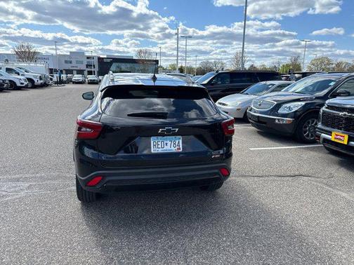 Mosaic Black Metallic 2024 Chevrolet Trax FWD 2RS