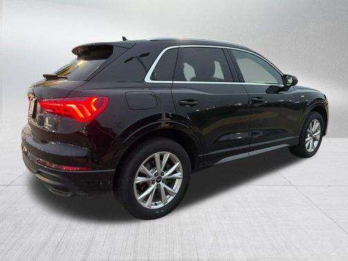 2024 Audi Q3 Premium 45 TFSI S line quattro Tiptronic