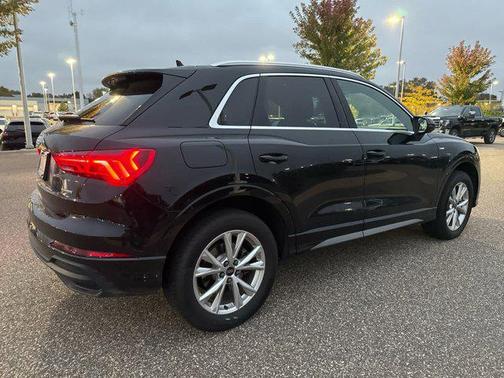 2024 Audi Q3 Premium 45 TFSI S line quattro Tiptronic