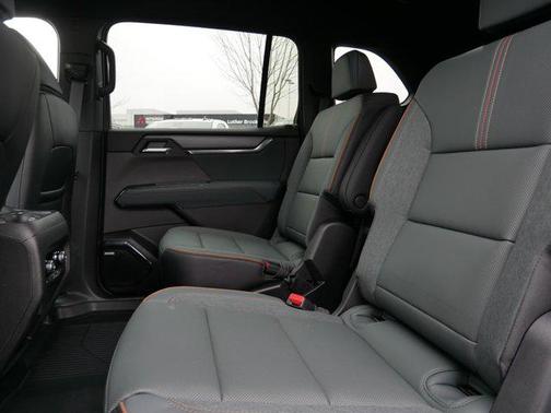 2026 GMC Acadia AT4 AWD