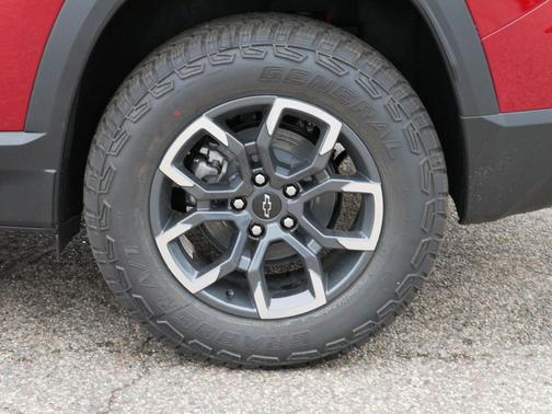 Radiant Red Tintcoat 2026 Chevrolet Equinox AWD ACTIV