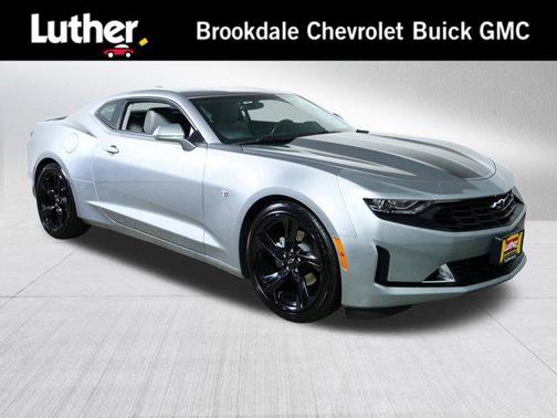 Sharkskin Metallic 2024 Chevrolet Camaro 1LT