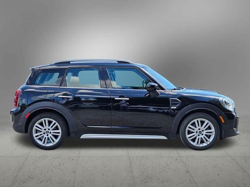 2022 MINI Countryman Cooper