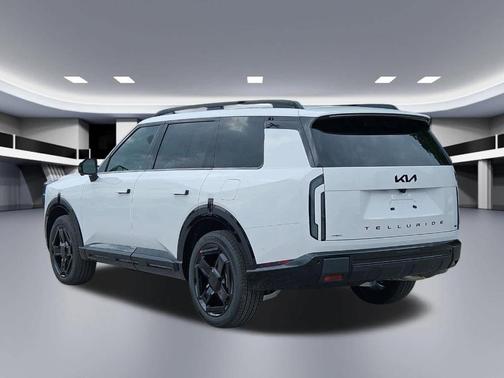 Glacial White Pearl 2027 Kia Telluride SX