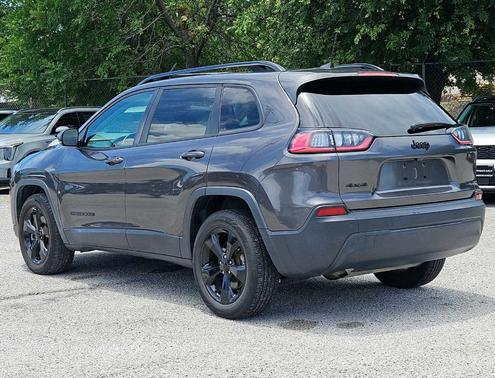 Granite Crystal Clearcoat Metallic 2019 Jeep Cherokee Latitude Plus
