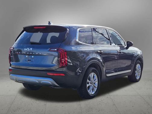 2022 Kia Telluride LX