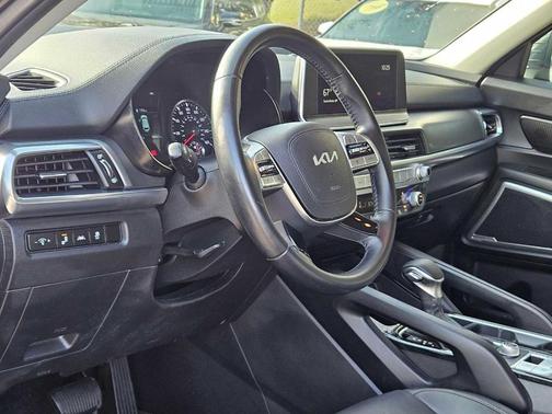 2022 Kia Telluride LX