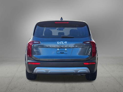 2022 Kia Telluride LX