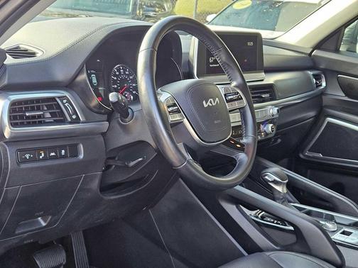 2022 Kia Telluride LX